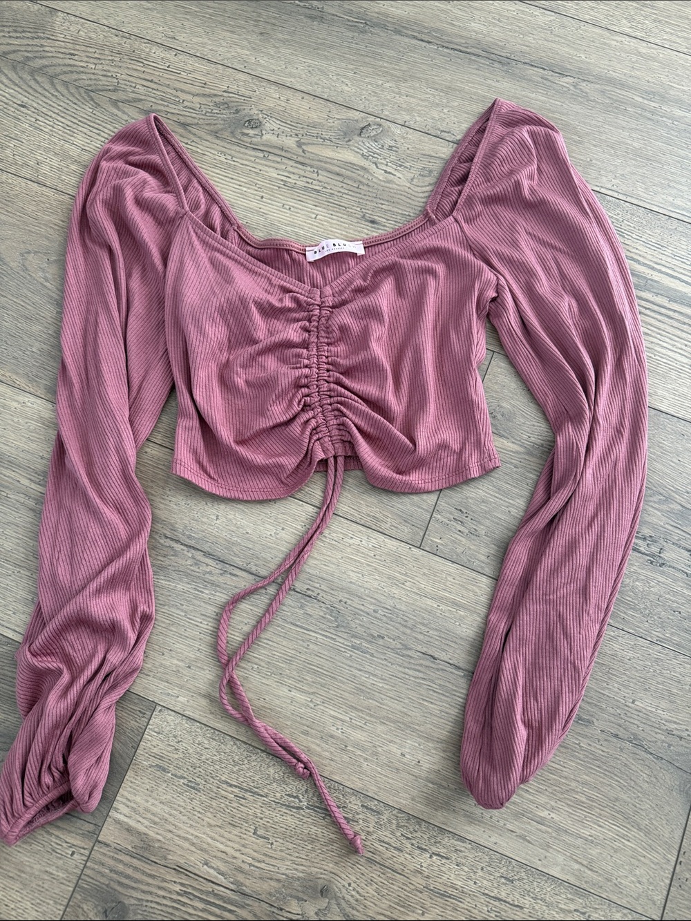 Blue Blush Mauve Ruched Long Sleeve Crop Top